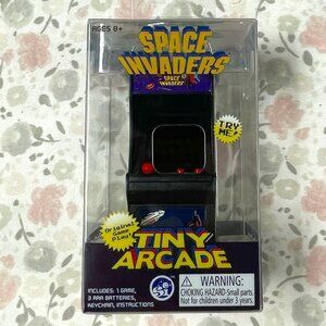 Space Invaders Tiny Arcade Game - In Original Packaging - Works!